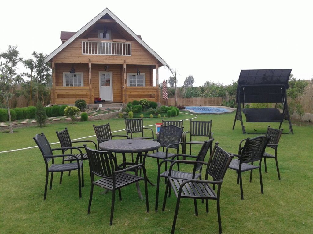 Luxury farm houses in Noida