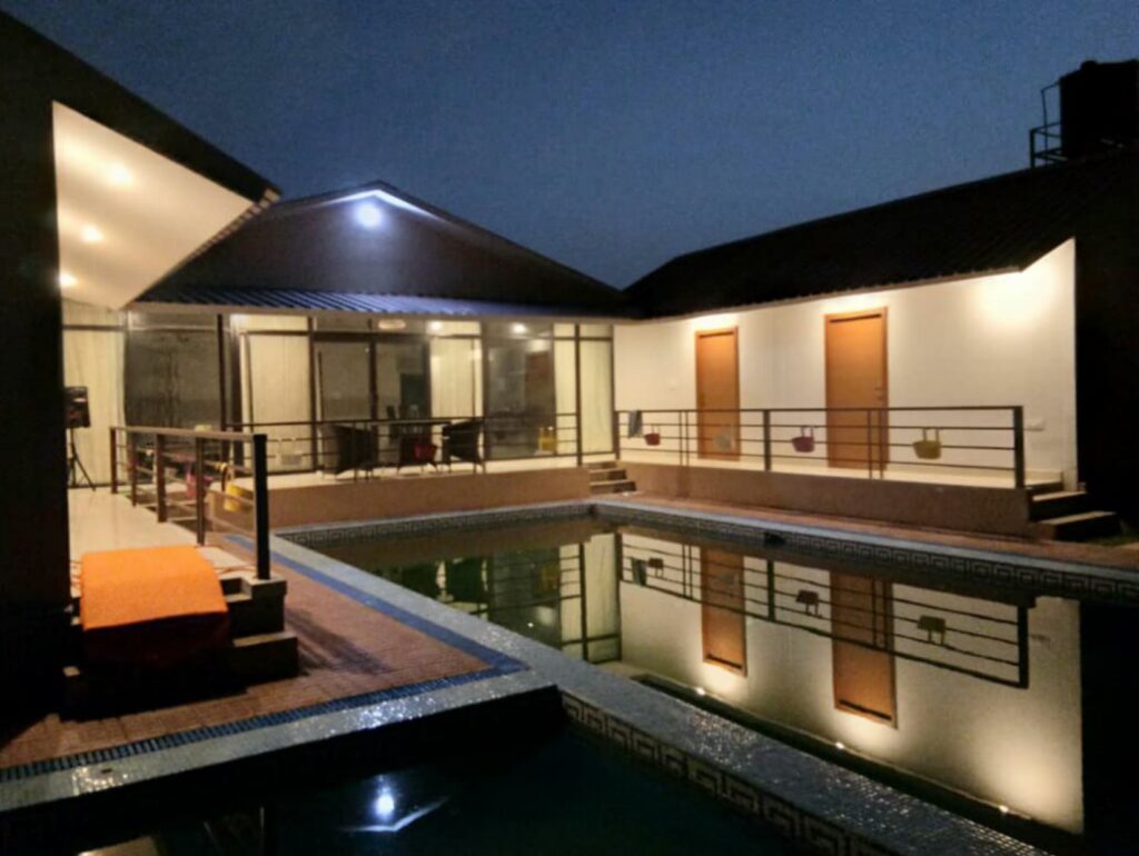 Luxury farm houses in Noida